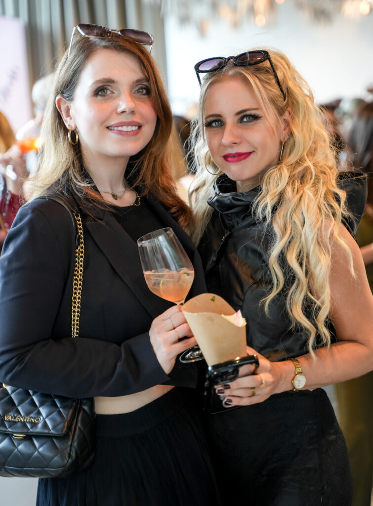 Gäste beim Event Bijou Brigitte