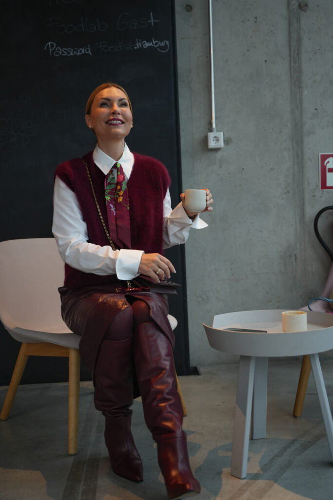 Erlebe beim HejMates Pressday 2025 im Foodlab Hamburg spannende Marken, kulinarische Highlights & Networking mit Medien, Creators & Professionals.