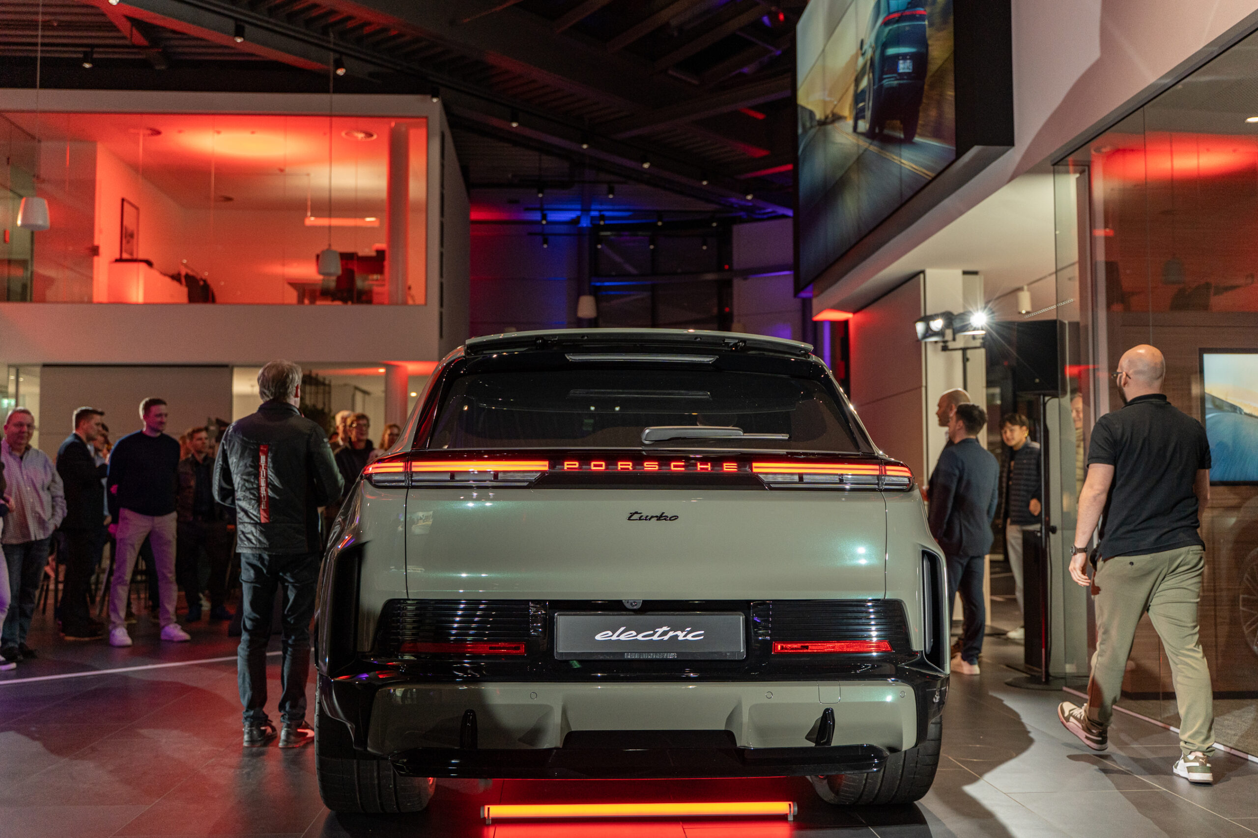 Bühne beim Event Porsche Zentrum