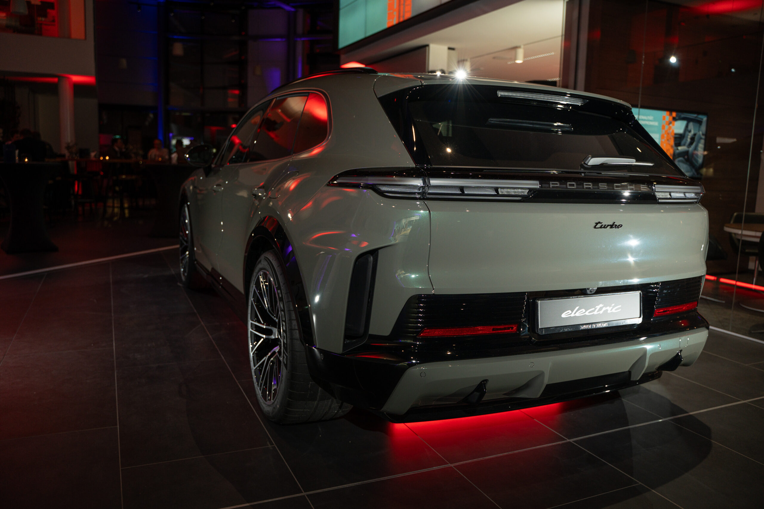Gäste beim Event Porsche Zentrum